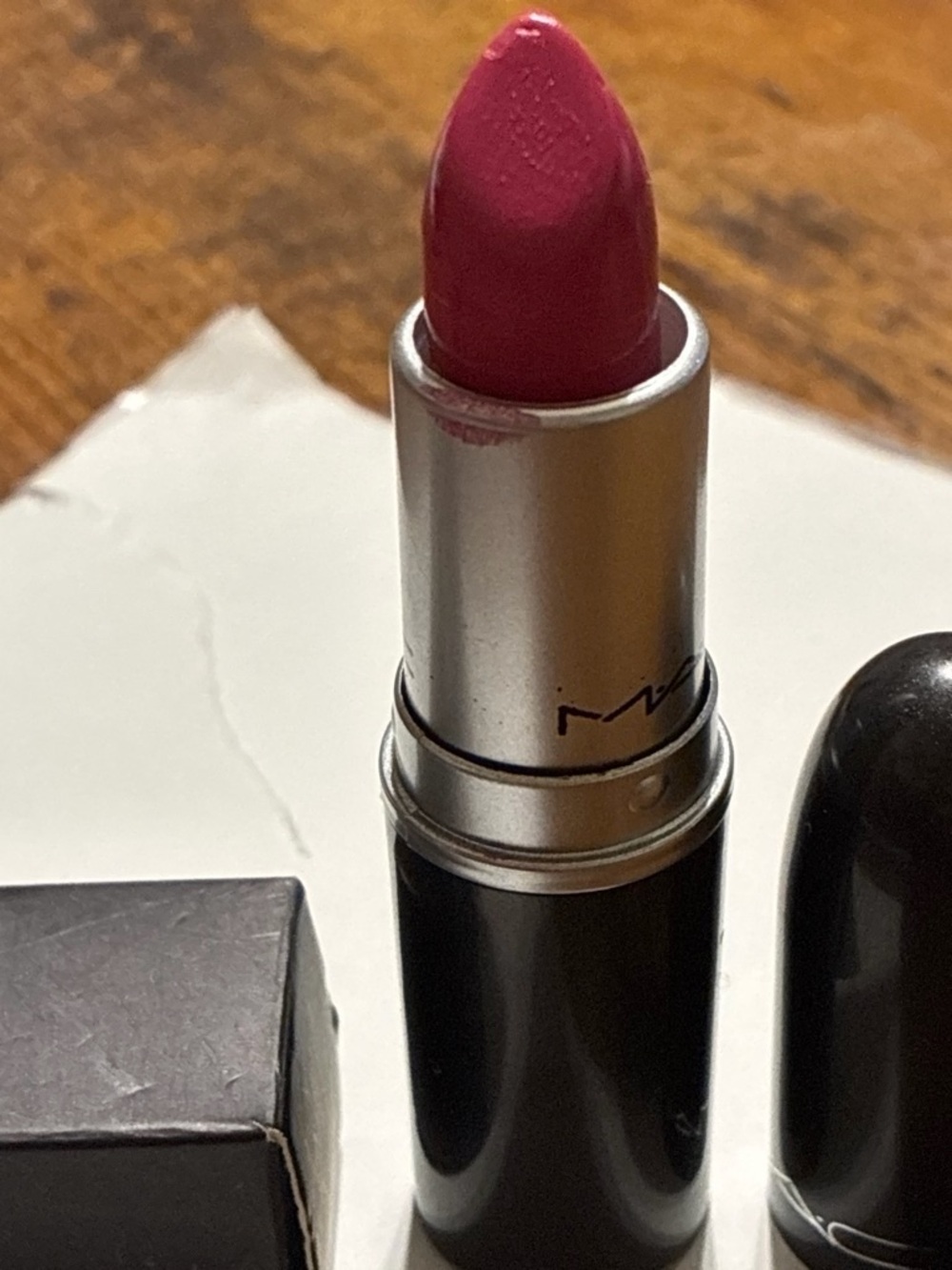 MAC Cosmetics Lipstick pinkish muave